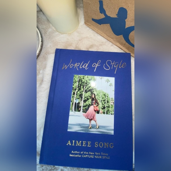 Aimee Song Coffee Table Book Set. World of Style & Capture Your Style - Picture 4 of 10